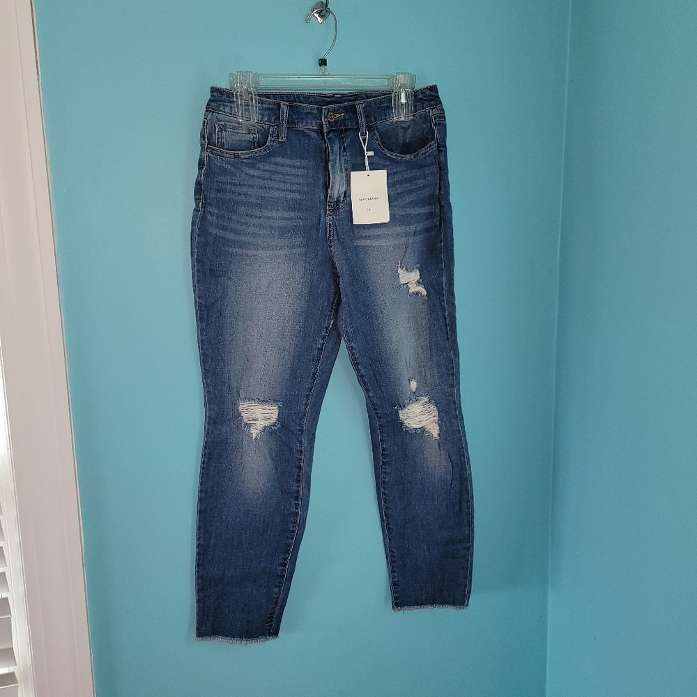 NWT Jessica Simpson Jeans Medium Wash Sz. 30 (10)